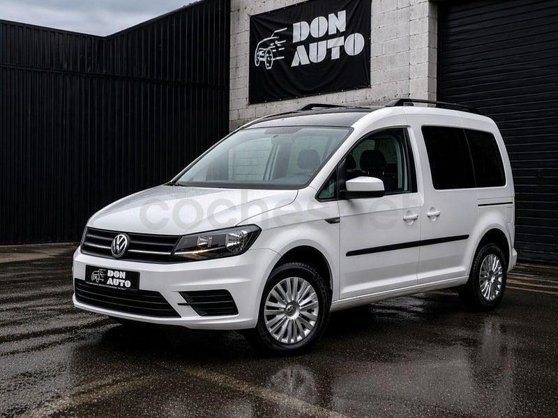 Usado VW Caddy Trendline 102 CV (75 kW) 2018 Blanco Monovolumen