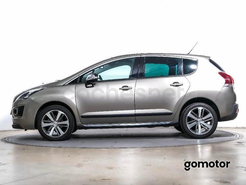 Usado Peugeot 3008 Allure 130 CV (95 kW) 2016 Gris / plata SUV