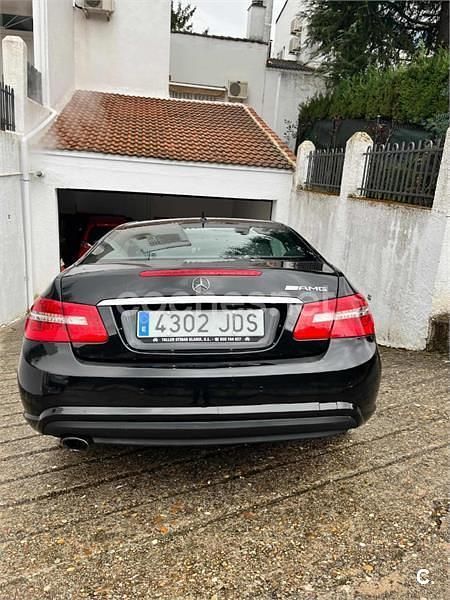 Usado Mercedes E220 170 CV (125 kW) 2013 Negro Coupe