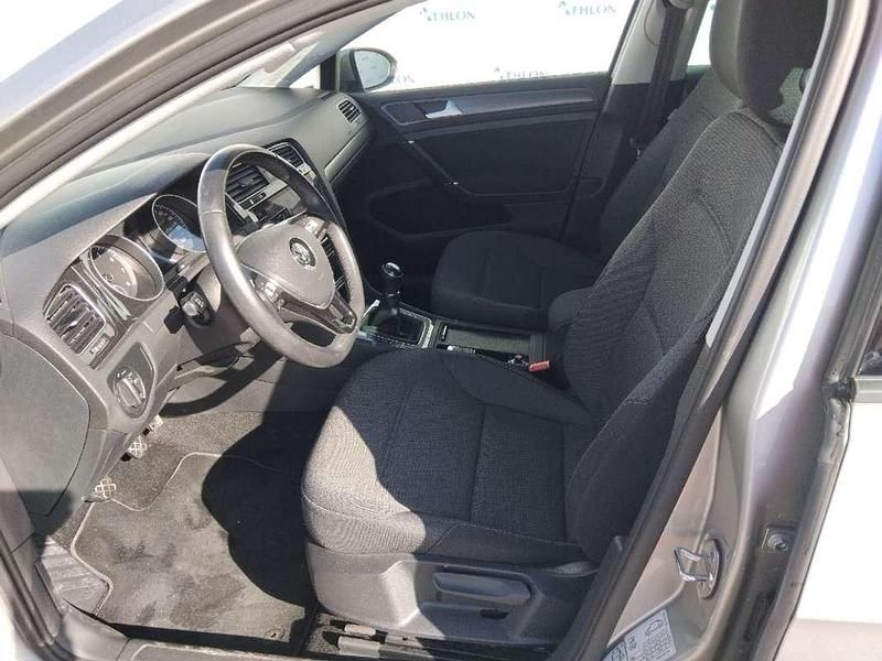 Usado VW Golf VII Advance 116 CV (85 kW) 2019 Gris Utilitario