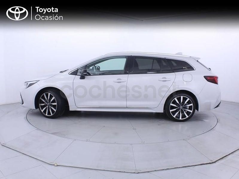 Usado Toyota Corolla Sport 178 CV (130 kW) 2025 Gris / plata Familiar