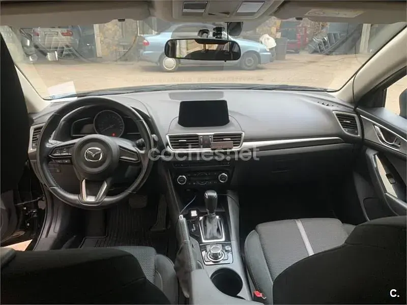 Usado Mazda 3 100 CV (73 kW) 2018 Negro Berlina