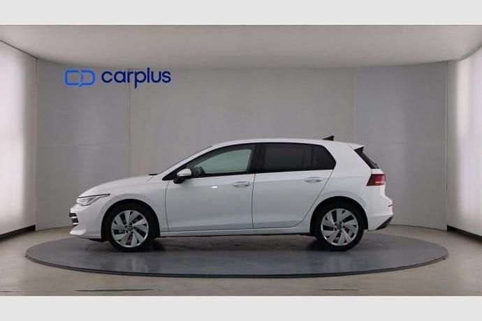 Używany VW Golf VIII 116 KM (85 kW) 2025 Biały Hatchback
