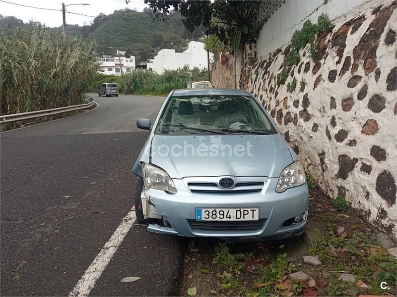 Usado Toyota Corolla Terra 97 CV (71 kW) 2005 Azul Berlina