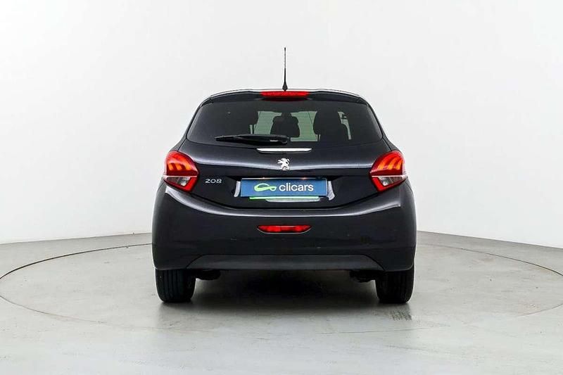 Usado Peugeot 208 Signature Sky 83 CV (61 kW) 2019 Negro Utilitario