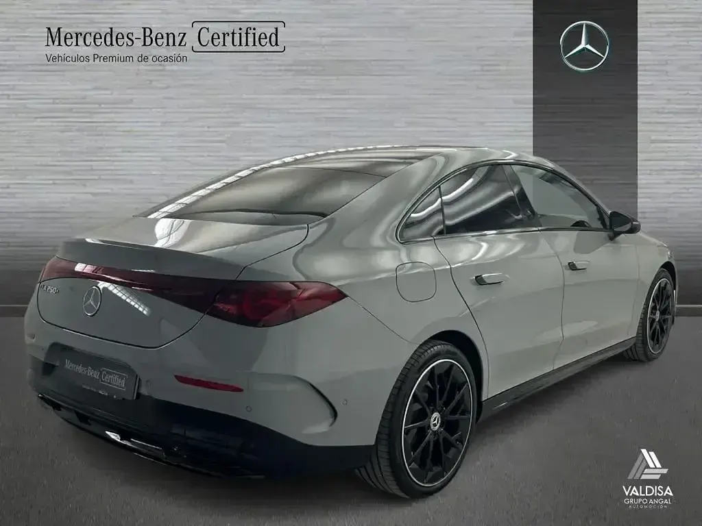 Usado Mercedes CLA 250+ 200 kW (272 CV) 2025 Gris Berlina