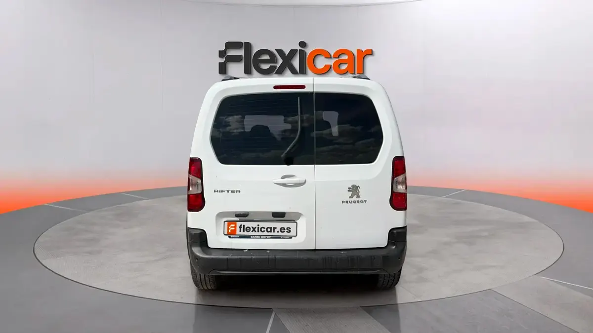 Usado Peugeot Rifter Active 101 CV (74 kW) 2020 Azul Monovolumen