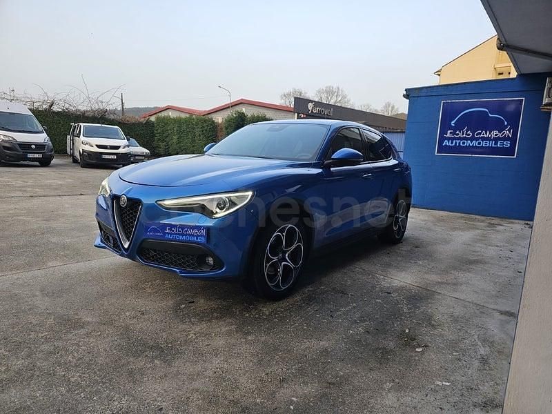 Usado Alfa Romeo Stelvio Executive 210 CV (154 kW) 2020 Azul SUV