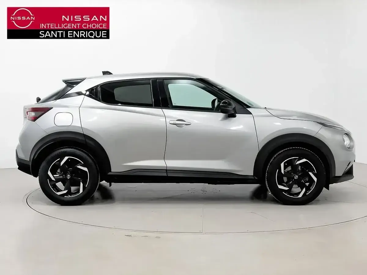 Gebraucht Nissan Juke N-Connecta 114 PS (83 kW) 2024 Grau SUV