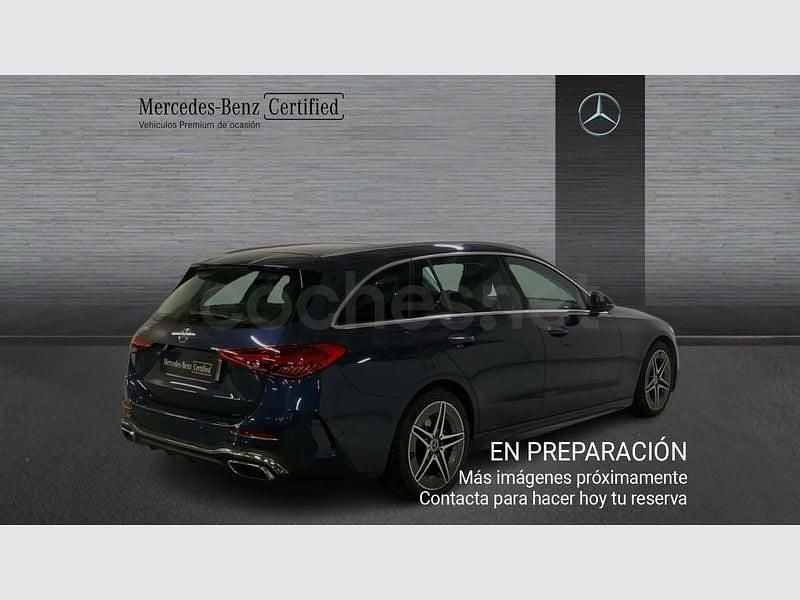 Usado Mercedes C220 200 CV (147 kW) 2024 Azul Familiar