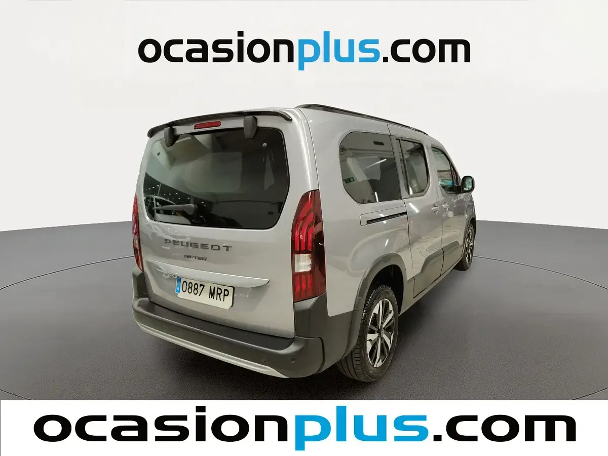 Usado Peugeot Rifter GT 131 CV (96 kW) 2024 Gris Monovolumen