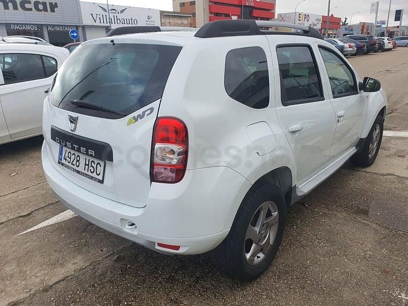 Usado Dacia Duster Lauréate 110 CV (80 kW) 2013 Blanco SUV