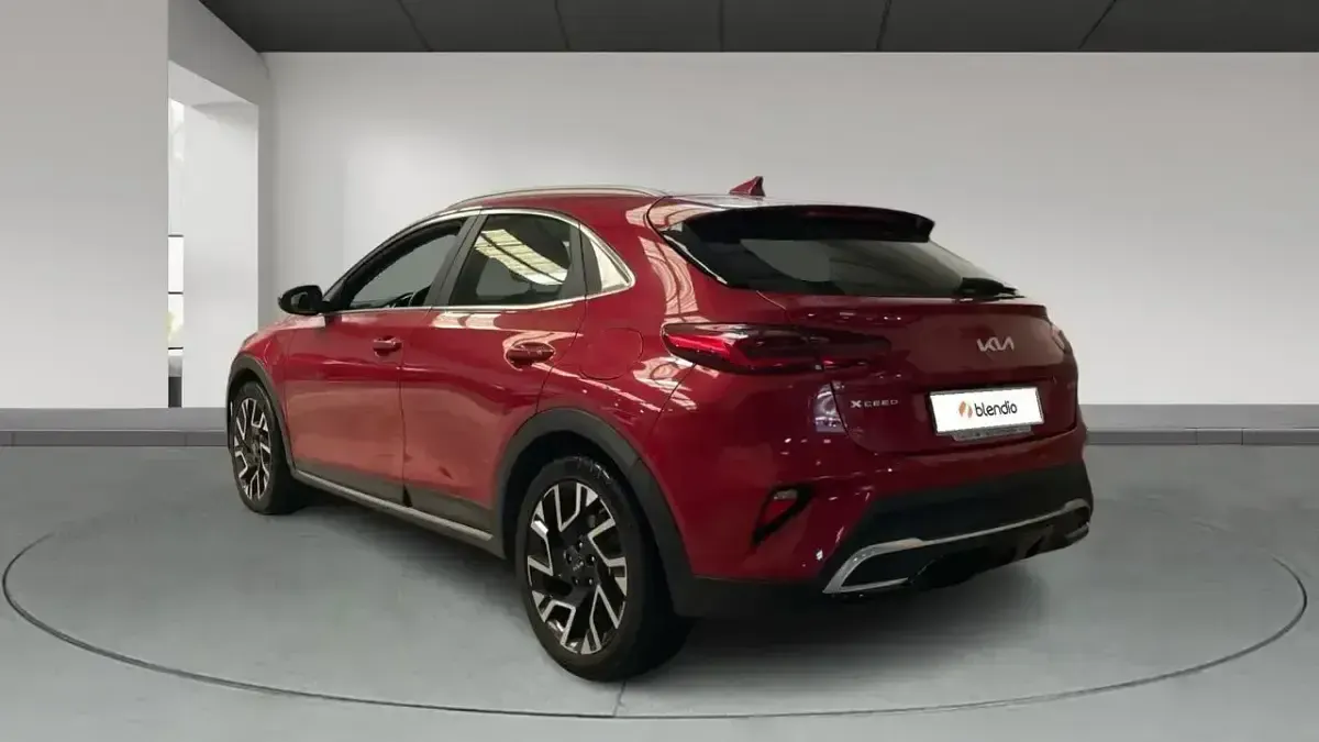 Usado Kia XCeed 141 CV (103 kW) 2023 Rojo SUV