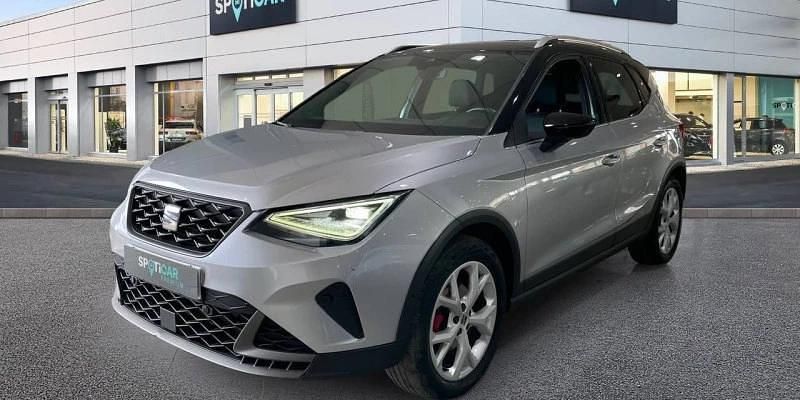 Gris Usado 2023 Seat Arona FR SUV | 19.900 € (Precio justo) - Imagen 1/4