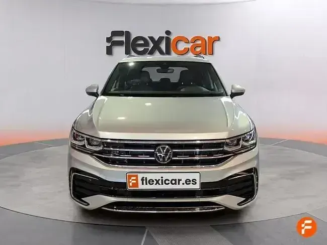 Usado VW Tiguan R-line 150 CV (110 kW) 2023 Gris SUV