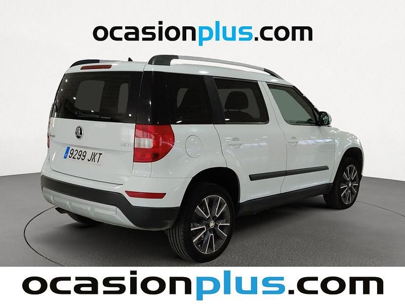 Usado Skoda Yeti 110 CV (80 kW) 2015 Blanco SUV
