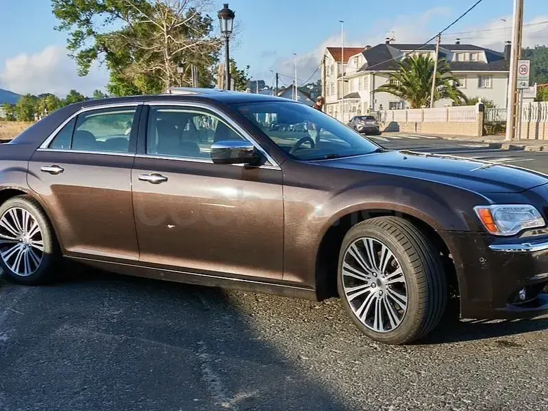 Usado Lancia Thema Platinum 239 CV (175 kW) 2013 Negro Berlina