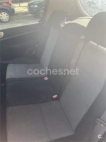 Usado Peugeot 307 110 CV (80 kW) 2005 Beige Berlina