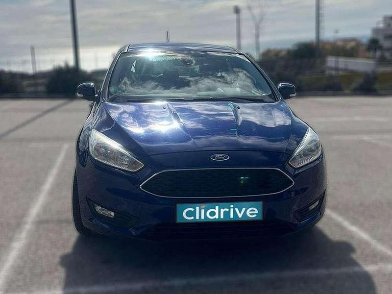 Usado Ford Focus Trend+ 125 CV (91 kW) 2017 Azul Familiar