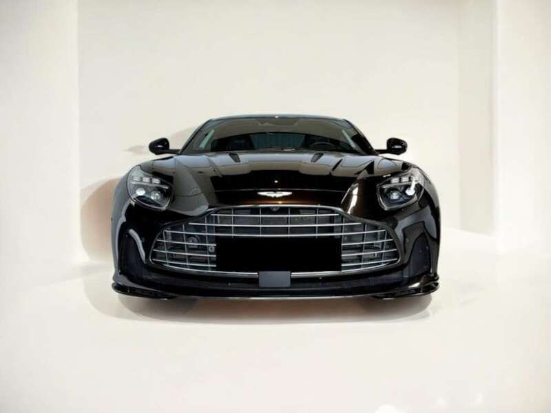 Marrón Usado 2024 Aston Martin DB12 Coupe | 238.500 € (Precio justo) - Imagen 1/4