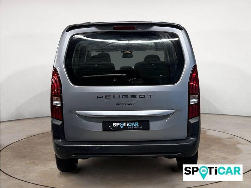 Usado Peugeot Rifter Allure 101 CV (74 kW) 2025 Gris Monovolumen