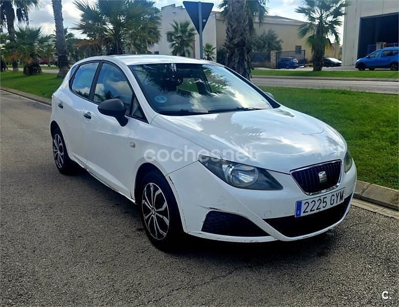 Blanco Usado 2010 Seat Ibiza Reference Berlina | 2300 € (Buen precio) - Imagen 1/4