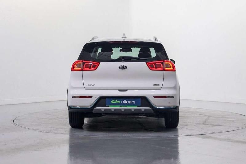 Usado Kia Niro 105 CV (77 kW) 2018 Blanco SUV