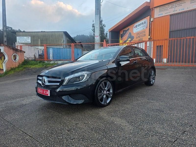 Usado Mercedes A200 AMG line 136 CV (100 kW) 2015 Negro Berlina
