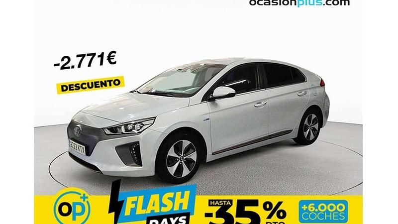 Usado Hyundai Ioniq Style 88 kW (120 CV) 2019 Plateado Utilitario