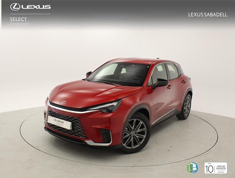 Rojo Usado 2025 Lexus LBX SUV | 33.525 € (Precio justo) - Imagen 1/4