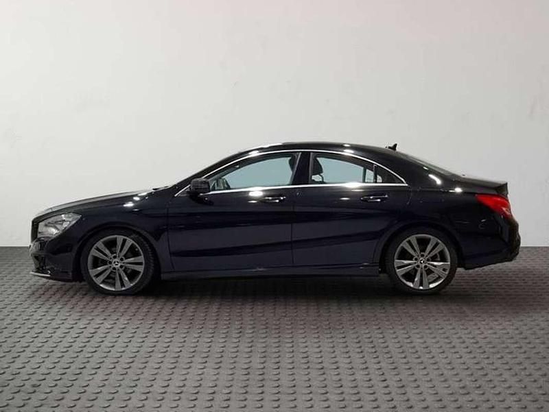 Usado Mercedes CLA200 156 CV (114 kW) 2019 Negro Berlina