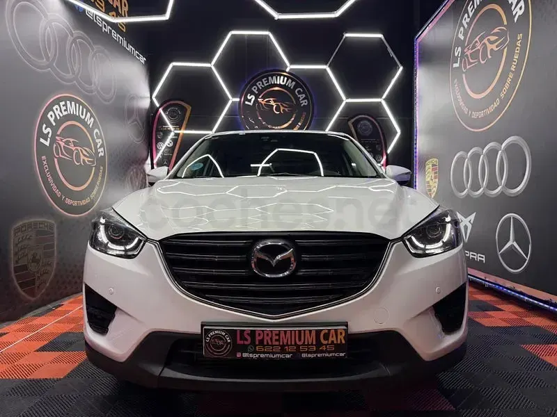 Usado Mazda CX-5 Luxury 150 CV (110 kW) 2017 Blanco SUV