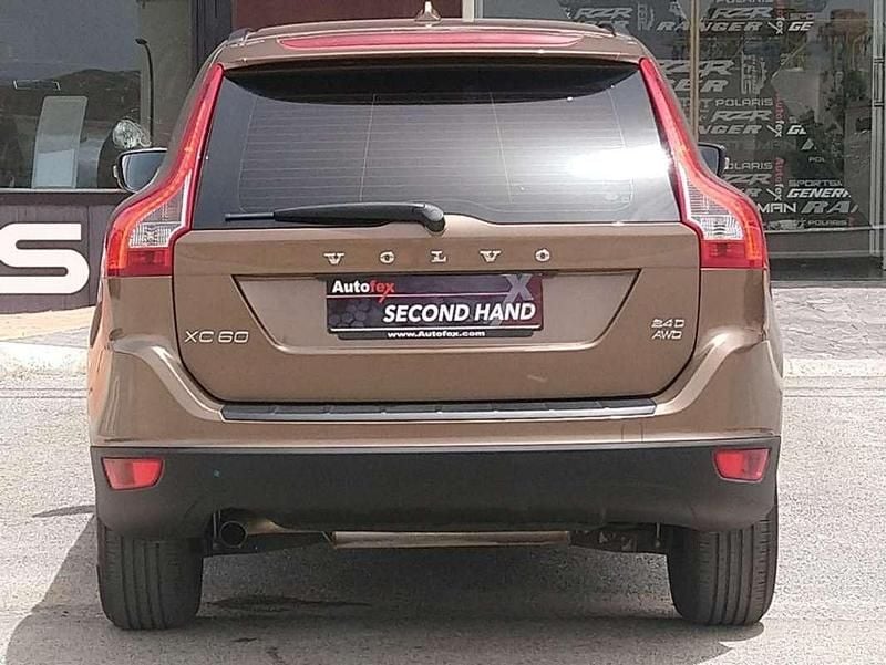 Usado Volvo XC60 Summum 163 CV (119 kW) 2009 Marrón SUV