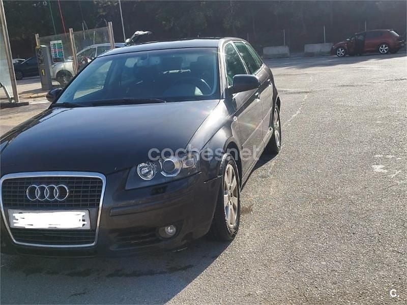 Usado Audi A3 Attraction 150 CV (110 kW) 2005 Negro Utilitario