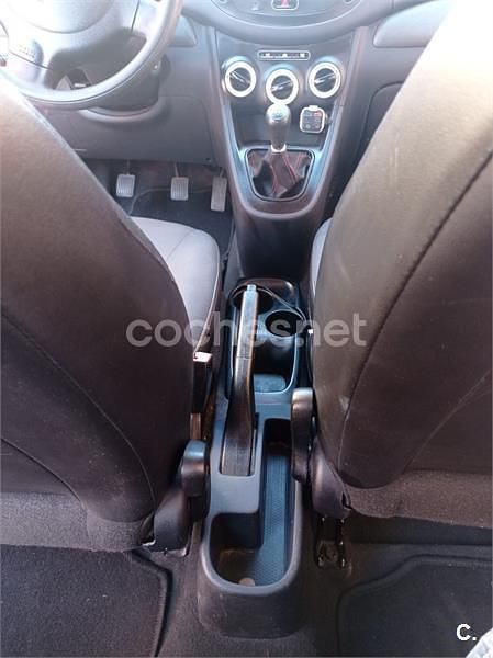 Rojo Usado 2011 Hyundai i10 Classic Utilitario | 3600 € (Buen precio) - Imagen 1/4