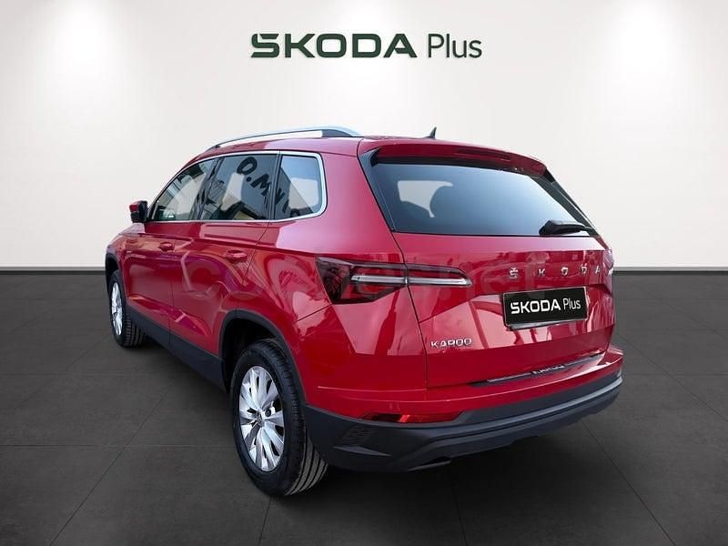 Usado Skoda Karoq Ambition 150 CV (110 kW) 2022 Rojo SUV