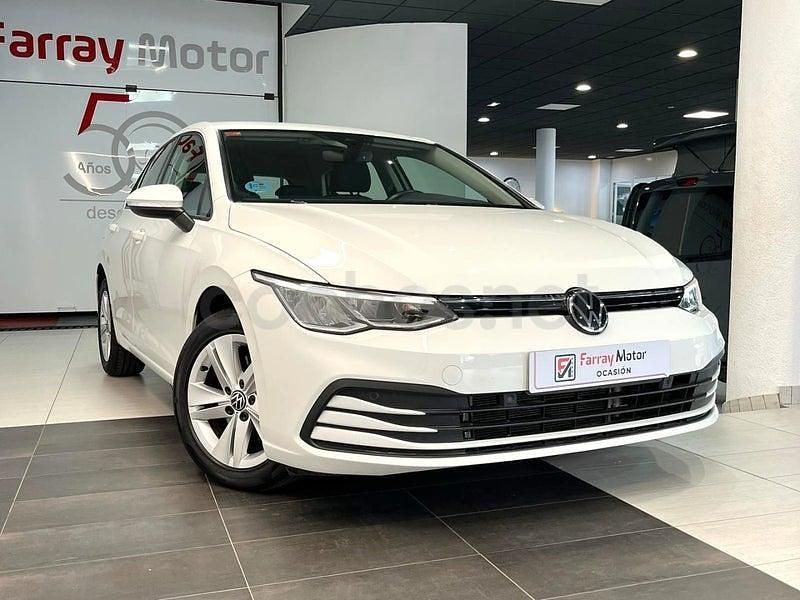 Usado VW Golf VIII Life 110 CV (80 kW) 2021 Blanco Berlina