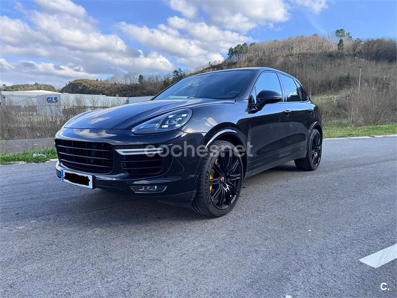 Usado Porsche Cayenne Turbo S 570 CV (419 kW) 2015 Negro SUV