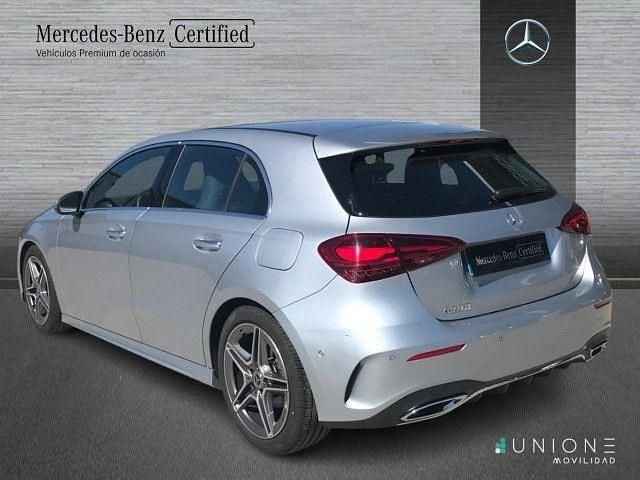 Usado Mercedes A180 136 CV (100 kW) 2026 Plata hightech
