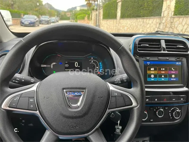Begagnad Dacia Spring Business 33 kW (45 HK) 2022 Eléctrico Halvkombi