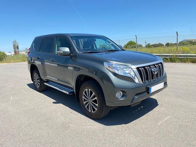 Usado Toyota Land Cruiser 177 CV (130 kW) 2016 Verde SUV