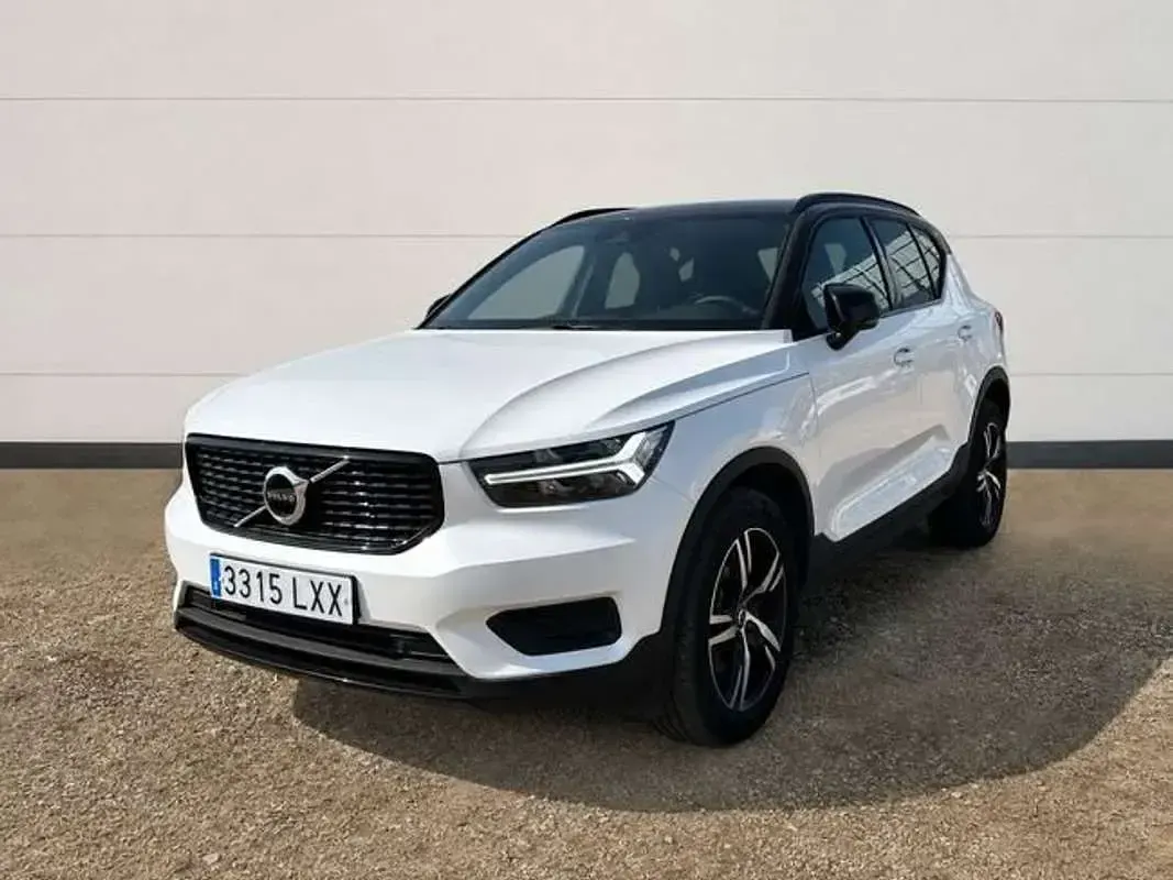 Usado Volvo XC40 R-Design 163 CV (119 kW) 2022 Blanco SUV