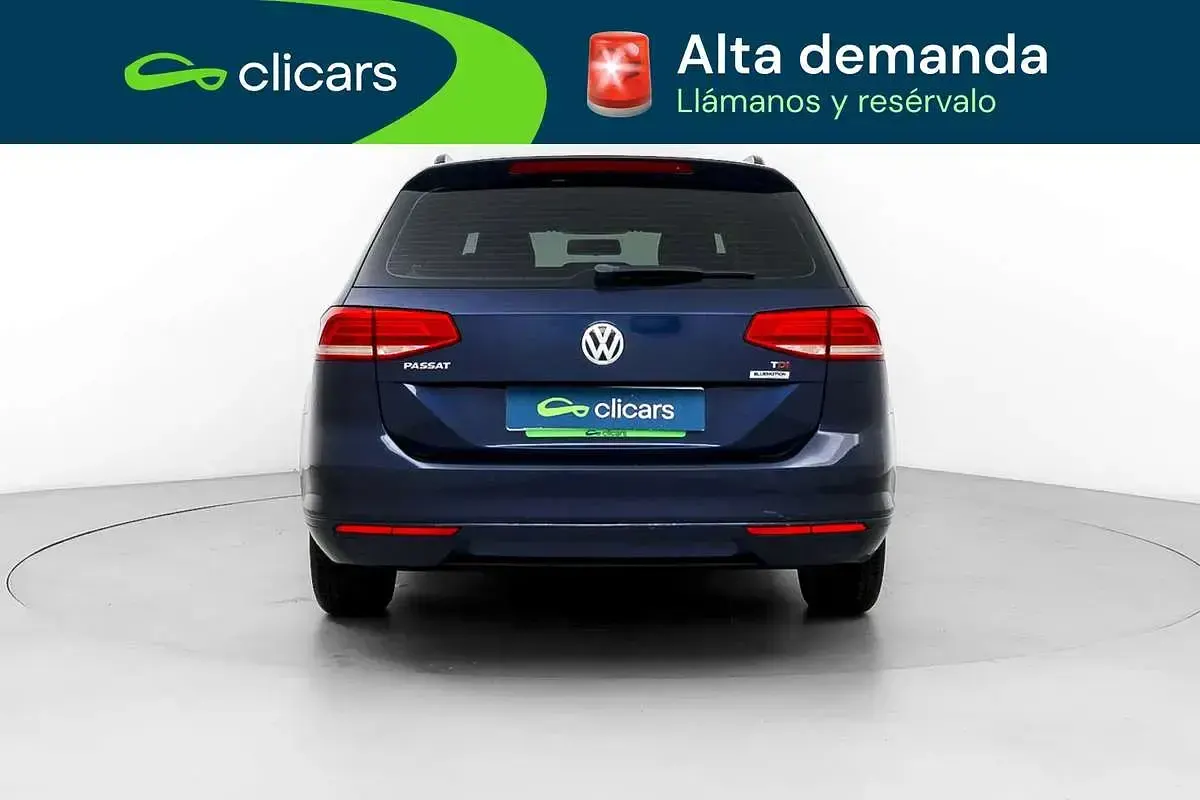 Usado VW Passat Edition 120 CV (88 kW) 2016 Azul Familiar