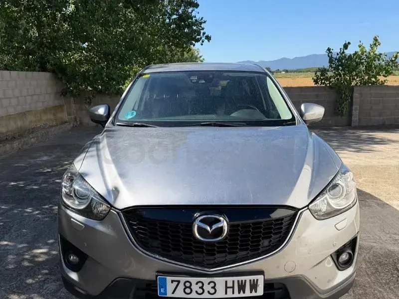 Usado Mazda CX-5 Luxury 175 CV (128 kW) 2014 Gris / plata SUV