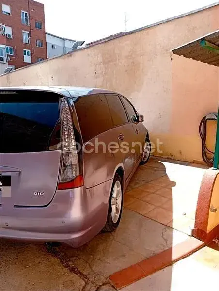 Usado Mitsubishi Grandis Intense+ 136 HP (100 kW) 2006 Roxo Monovolume