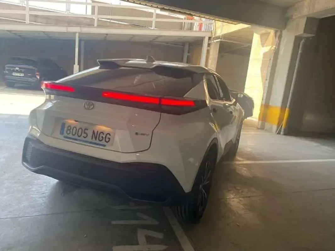 Usado Toyota C-HR Advance 140 CV (102 kW) 2025 Blanco SUV