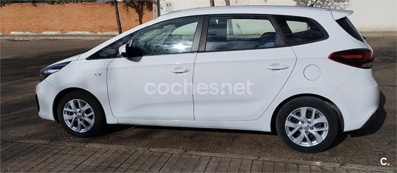 Usado Kia Carens 135 CV (99 kW) 2018 Blanco Monovolumen