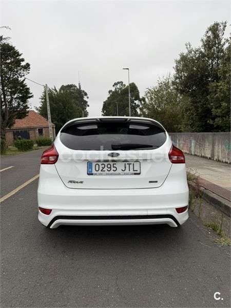 Blanco Usado 2016 Ford Focus Business Edition Berlina | 10.500 € (Precio justo) - Imagen 1/4