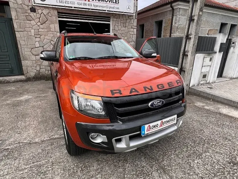 Usado Ford Ranger Wildtrack 200 CV (147 kW) 2015 Naranja Pickup/Camioneta