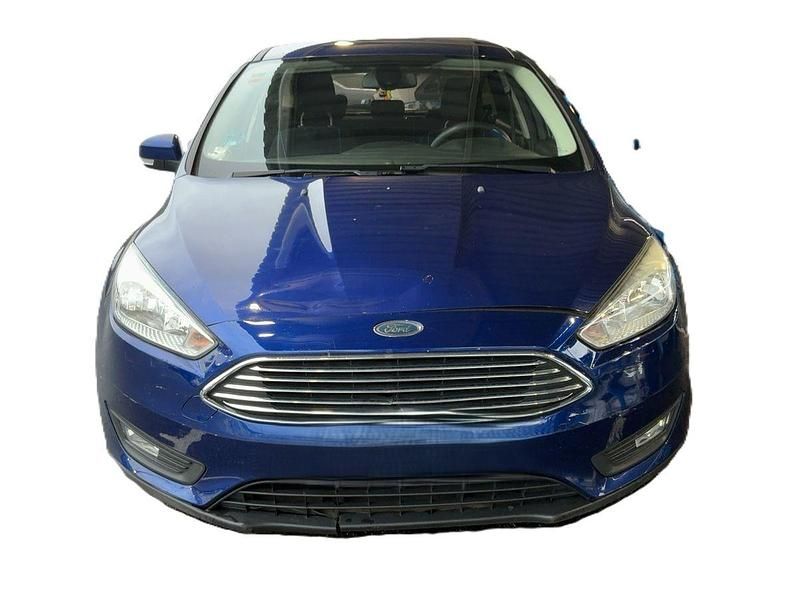 Usado Ford Focus Trend+ 125 CV (91 kW) 2017 Azul Utilitario